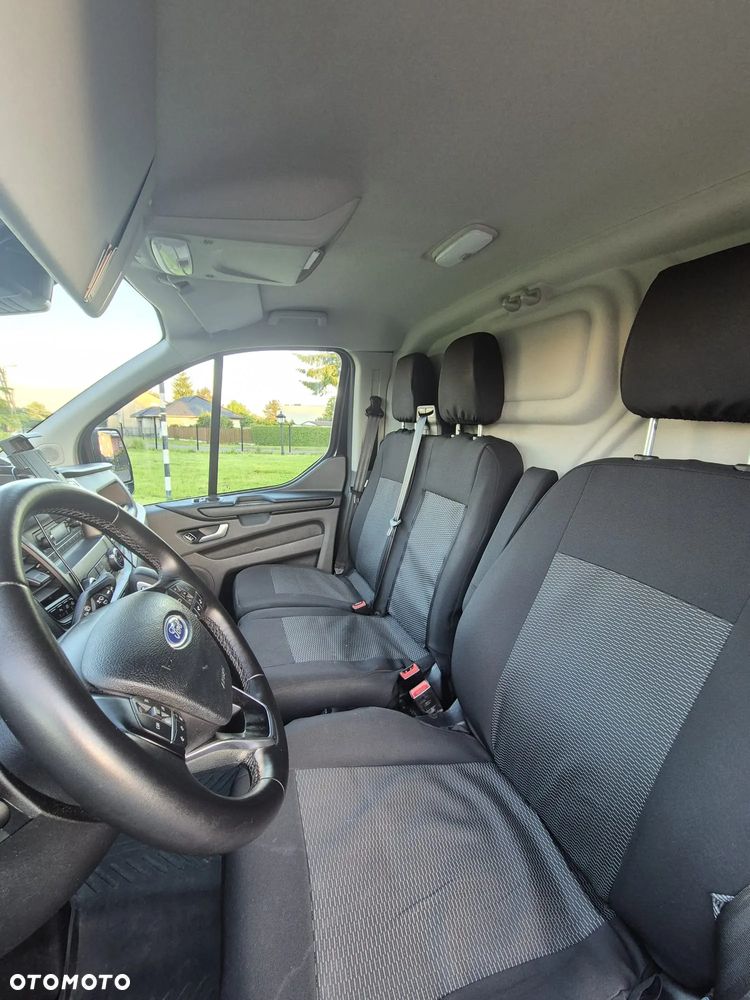 Ford TRANSIT CUSTOM - 7
