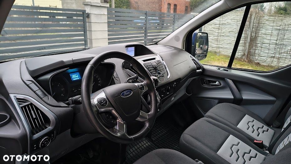 Ford TRANSIT CUSTOM - 9