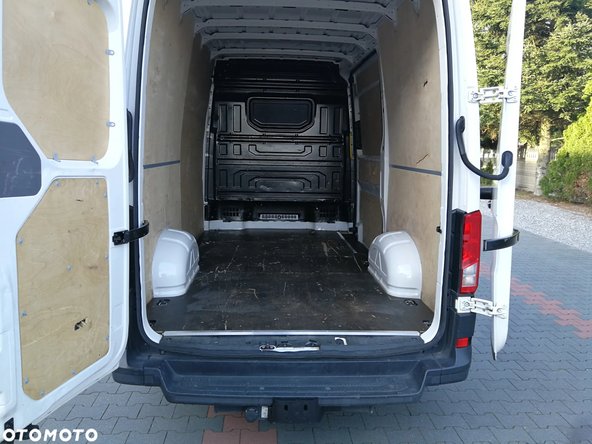 Volkswagen Crafter - 11