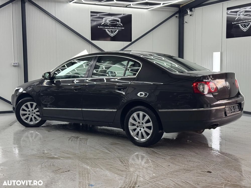 Volkswagen Passat 2.0 TDI DPF DSG Comfortline - 5