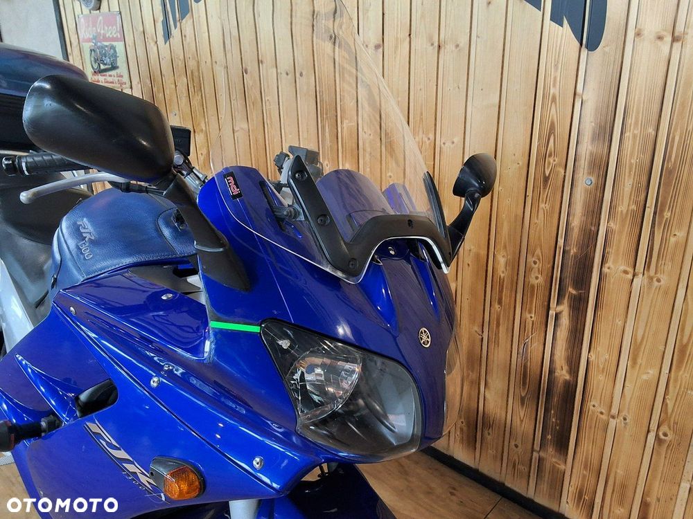 Yamaha FJR - 12