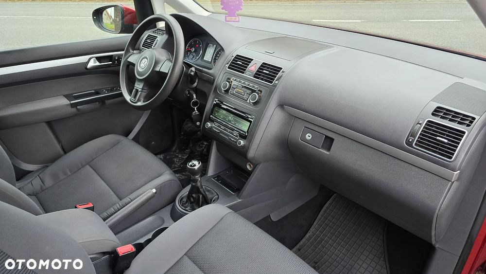 Volkswagen Touran 1.6 TDI DPF BlueMotion Technology Highline - 12