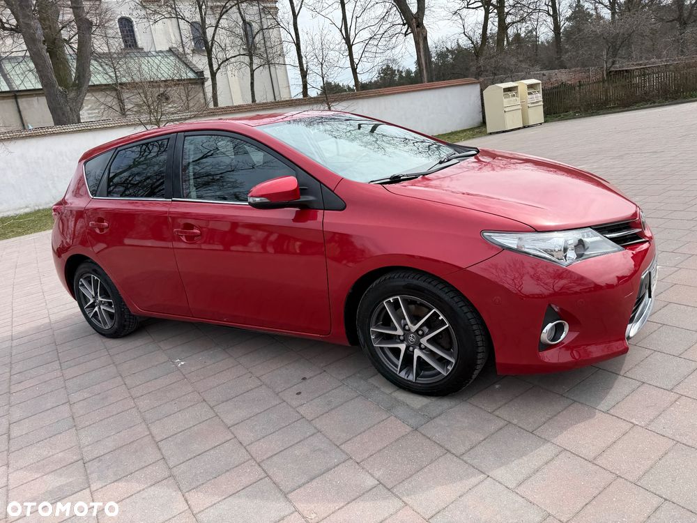 Toyota Auris 2.0 D-4D Dynamic - 22