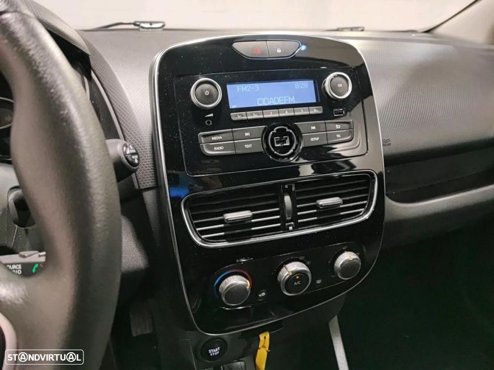 Renault Clio 1.5 dCi Zen C/PM+Pneu+P.R&Go - 4