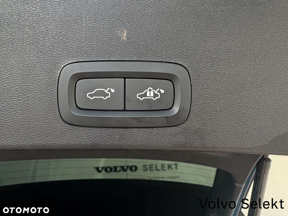 Volvo XC 40 - 30
