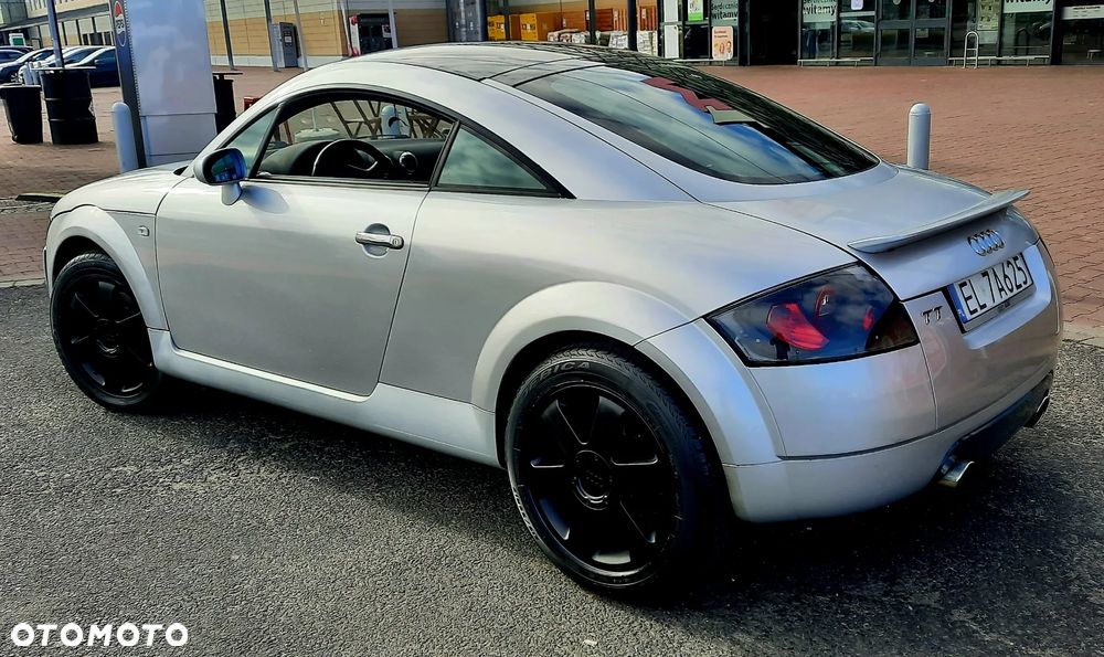 Audi TT Coupé - 8