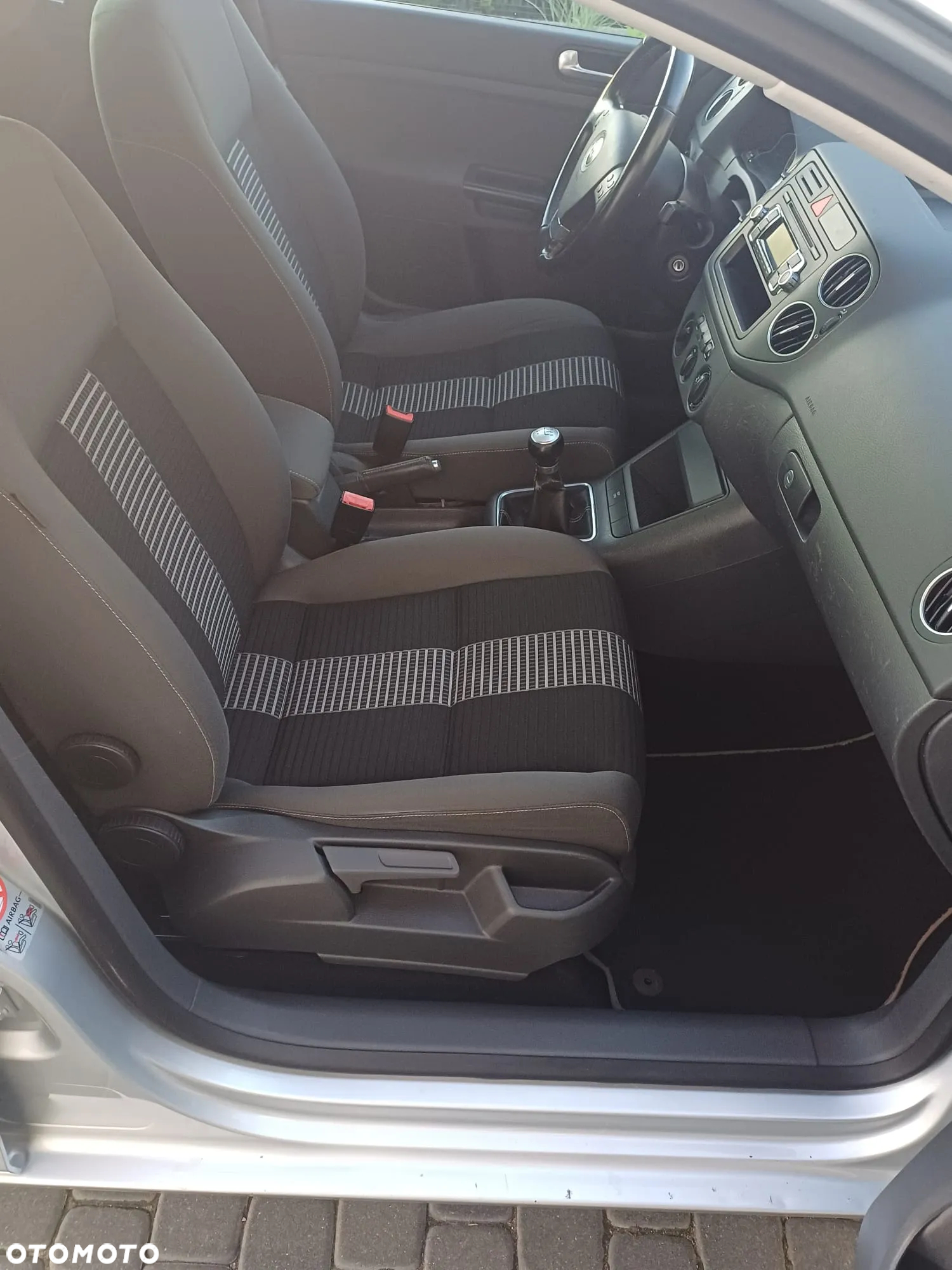 Volkswagen Golf Plus 1.9 TDI DPF Tour - 16