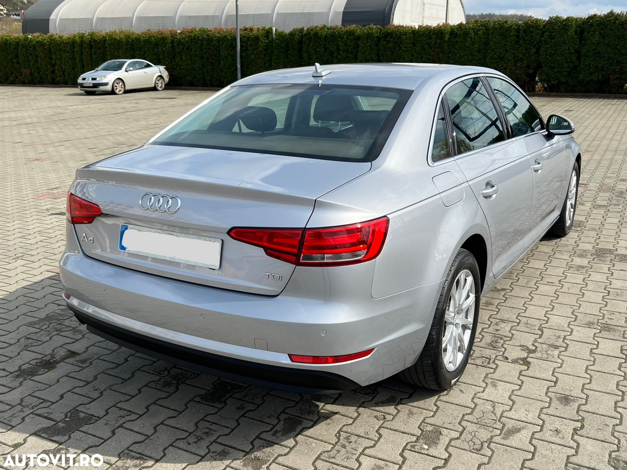 Audi A4 2.0 TDI DPF multitronic Ambiente - 3