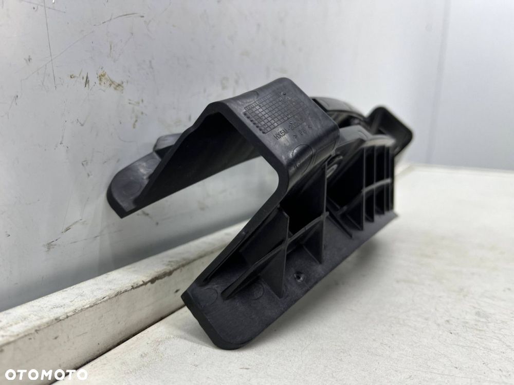 Kanał powietrza Jaguar F-Type x152 SVR 14-24r. prawa kierownica chłodzenia hamulców osłona wahacza - 4