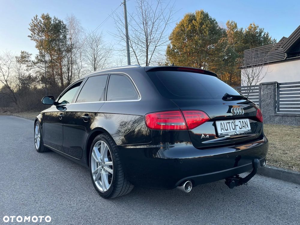 Audi A4 Avant - 32