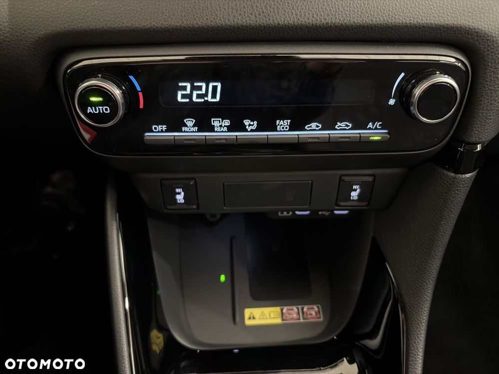 Toyota Yaris Hybrid 1.5 Style - 19