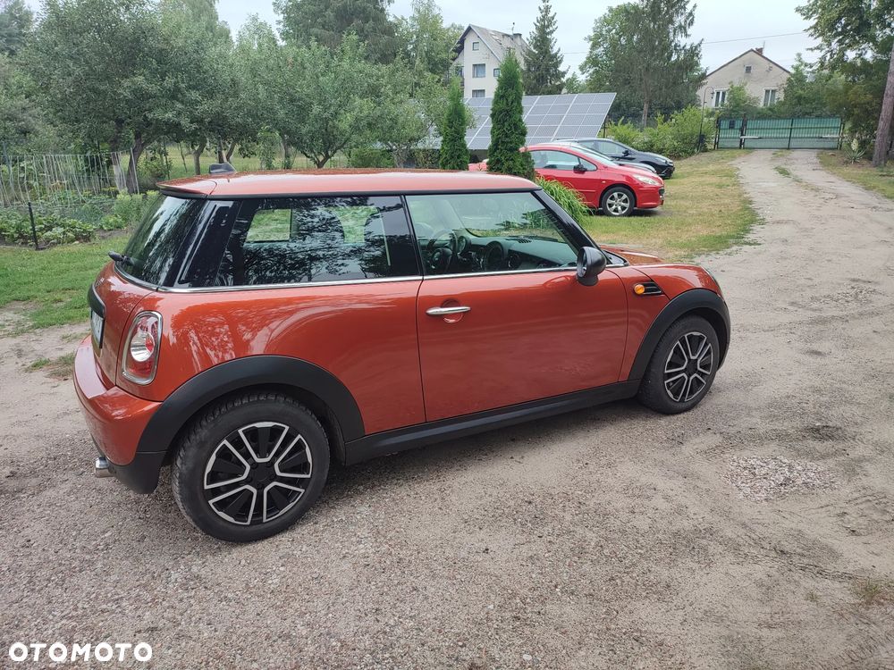 MINI ONE D - 4