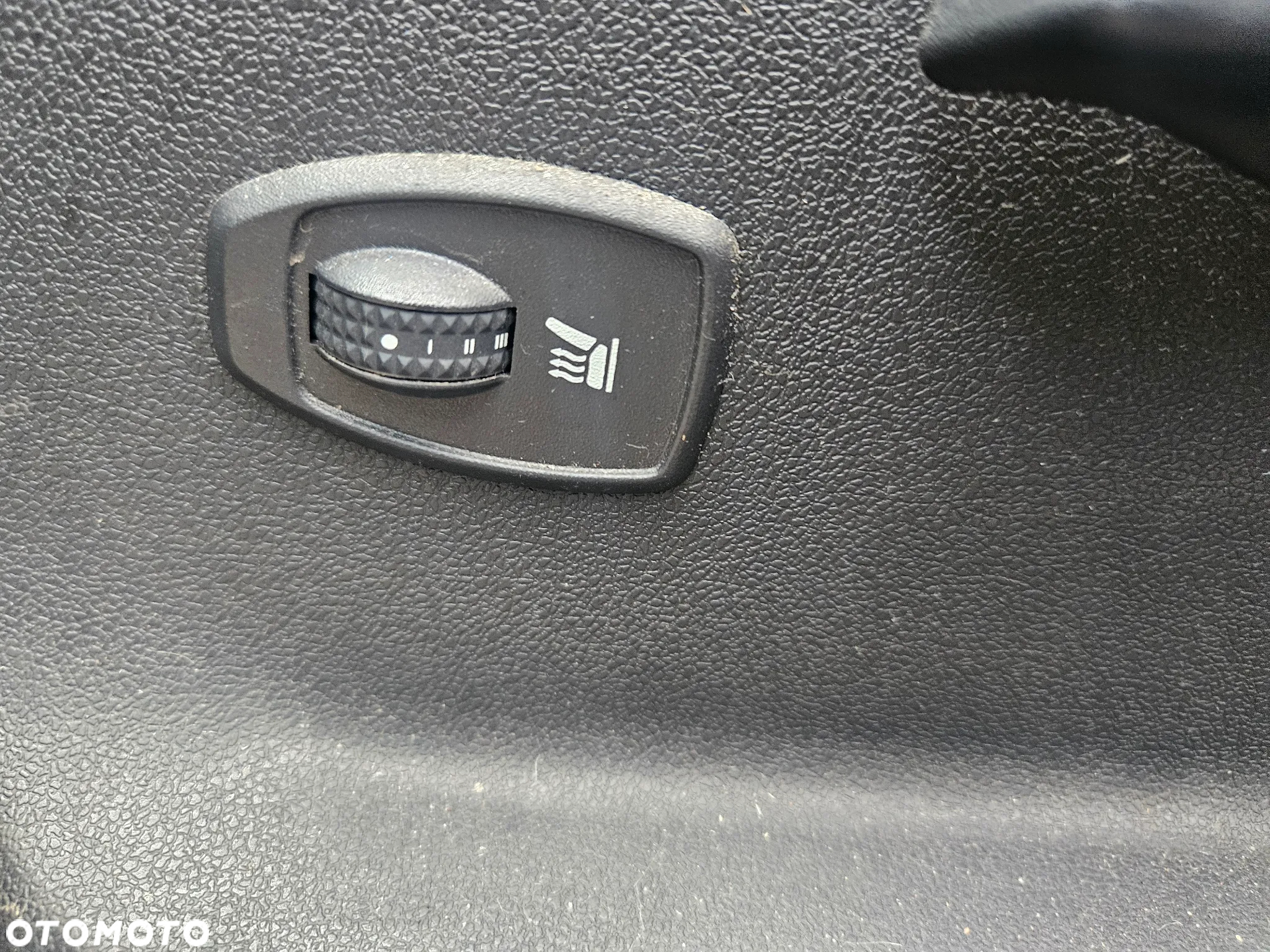 Renault Scenic ENERGY TCe 130 S&S Paris - 19