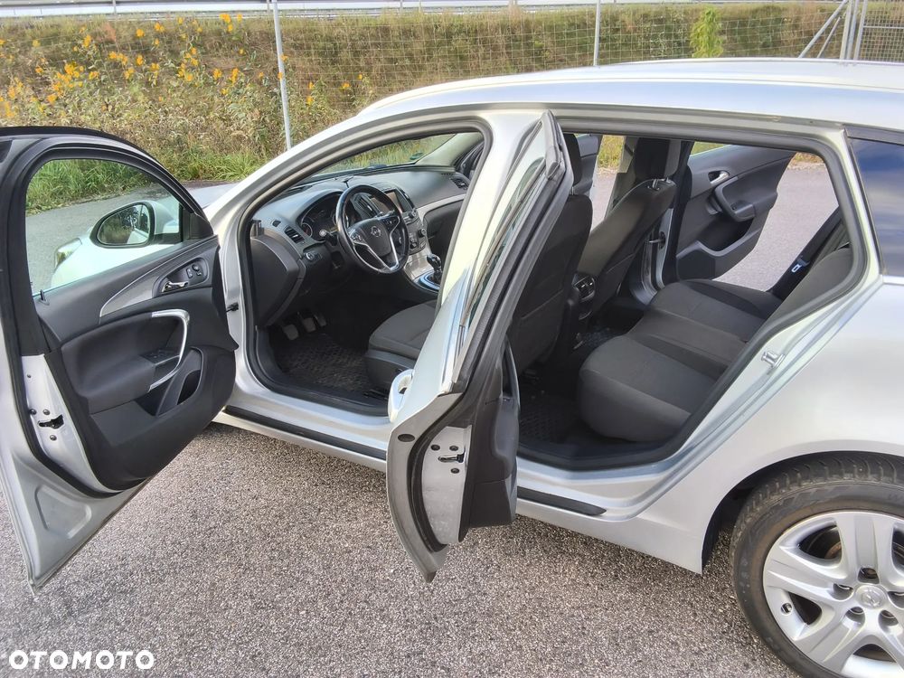 Opel Insignia - 12