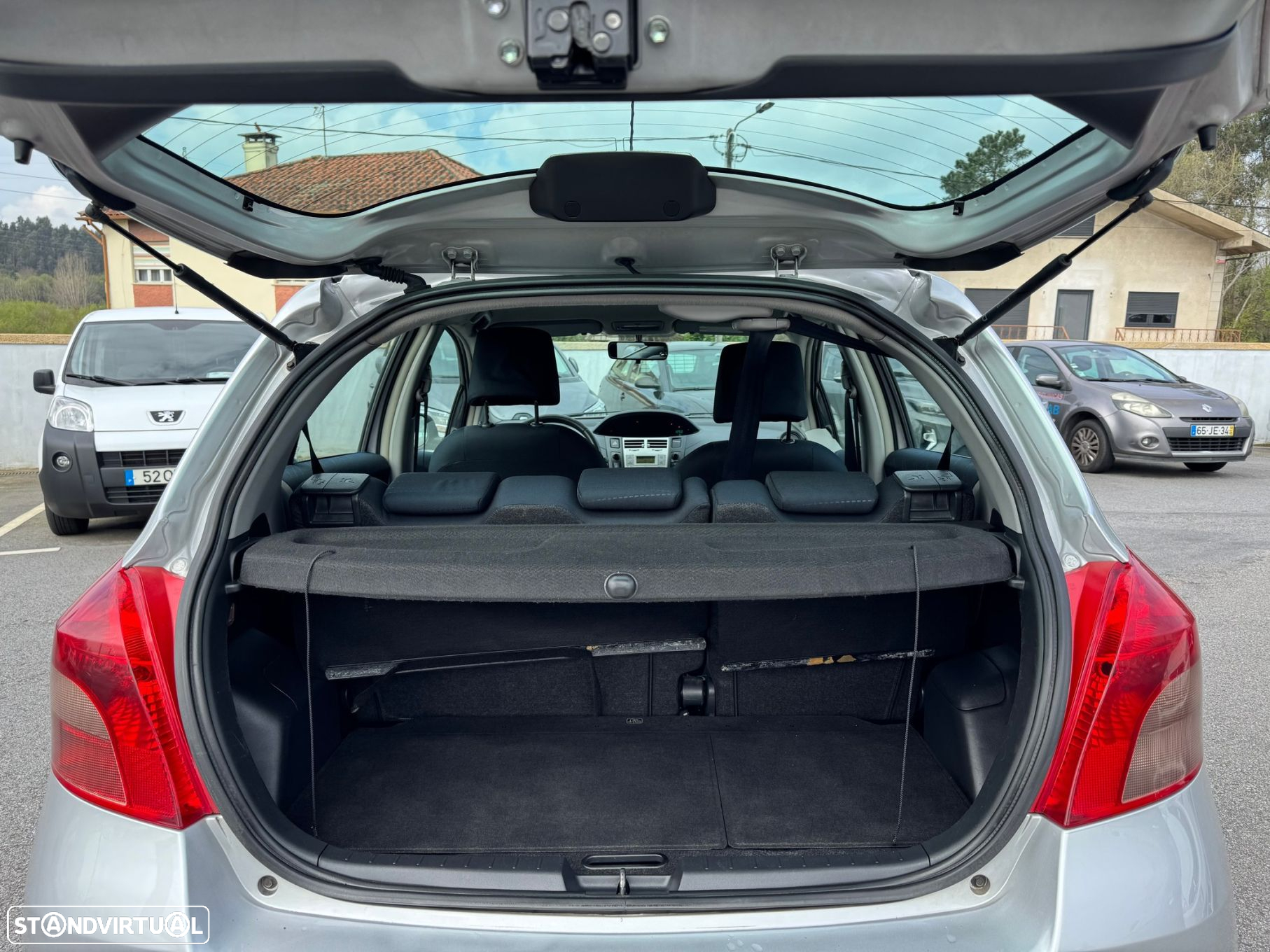 Toyota Yaris 1.4 D-4D AC+VSC - 5