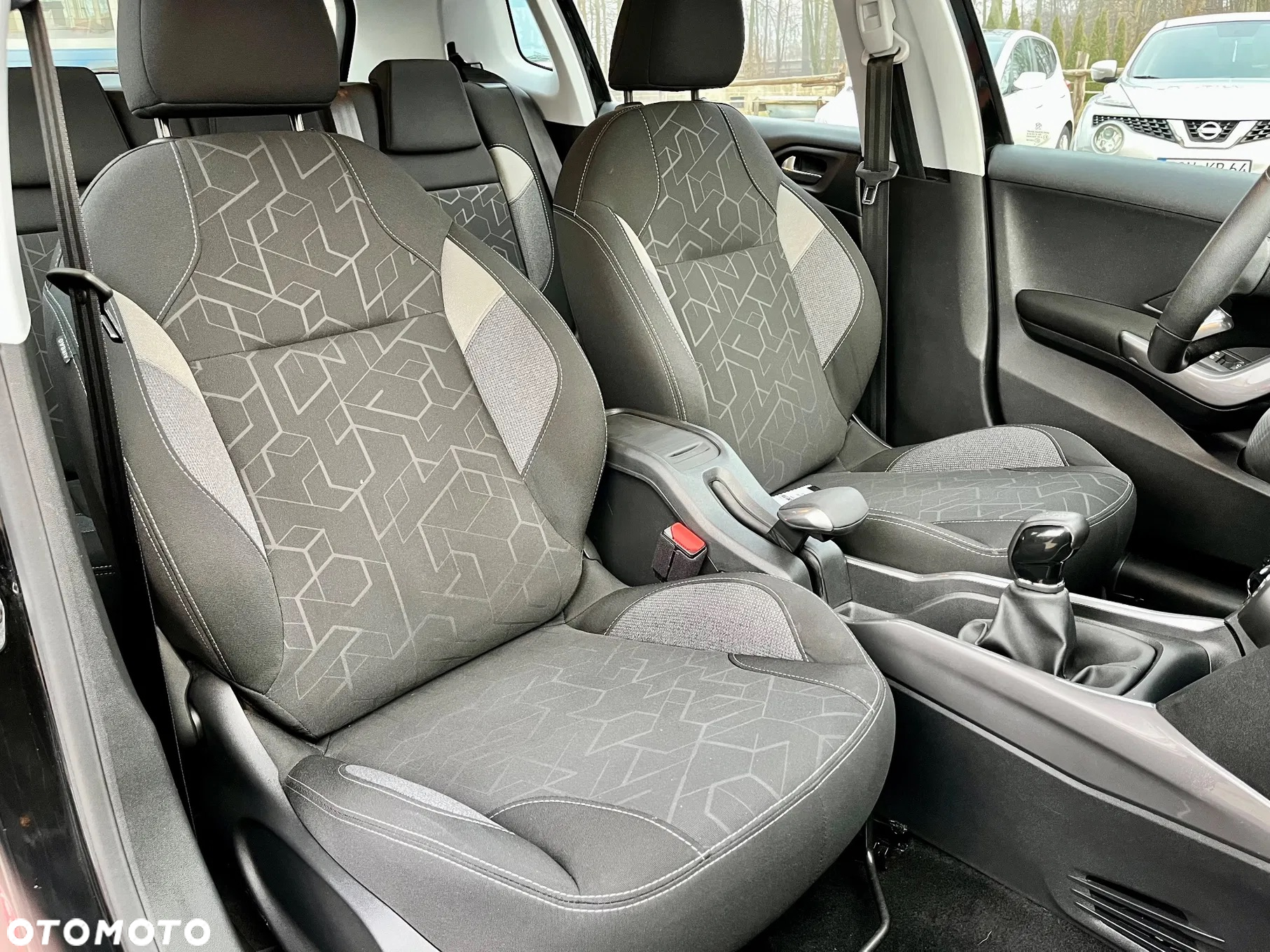 Peugeot 2008 1.2 Pure Tech Style S&S - 15