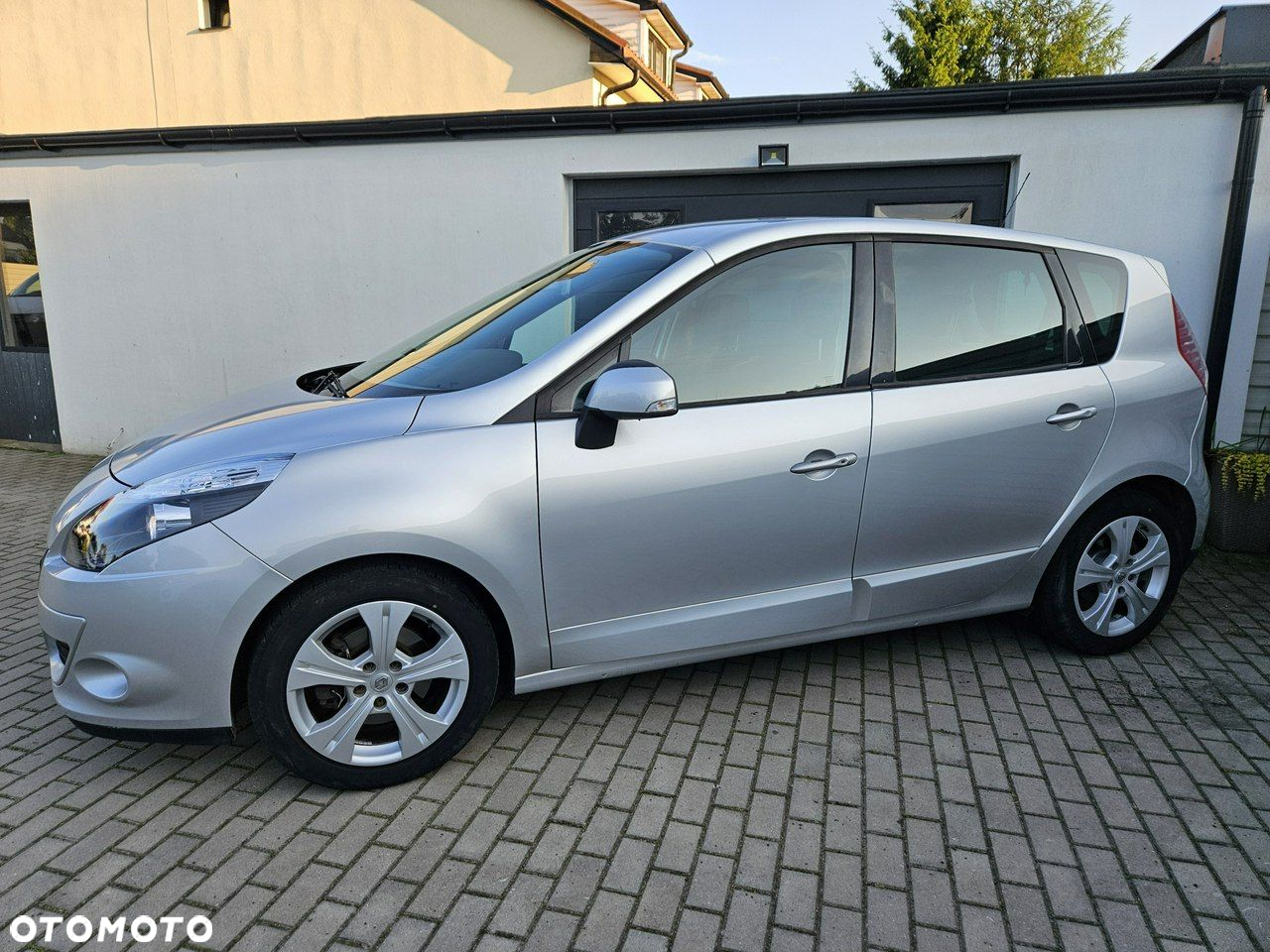 Renault Scenic 1.4 16V TCE Privilege - 12
