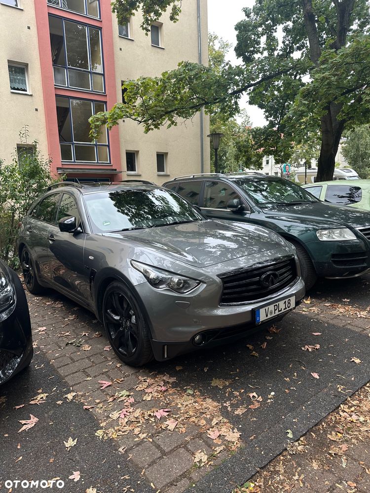 Infiniti QX70 - 2