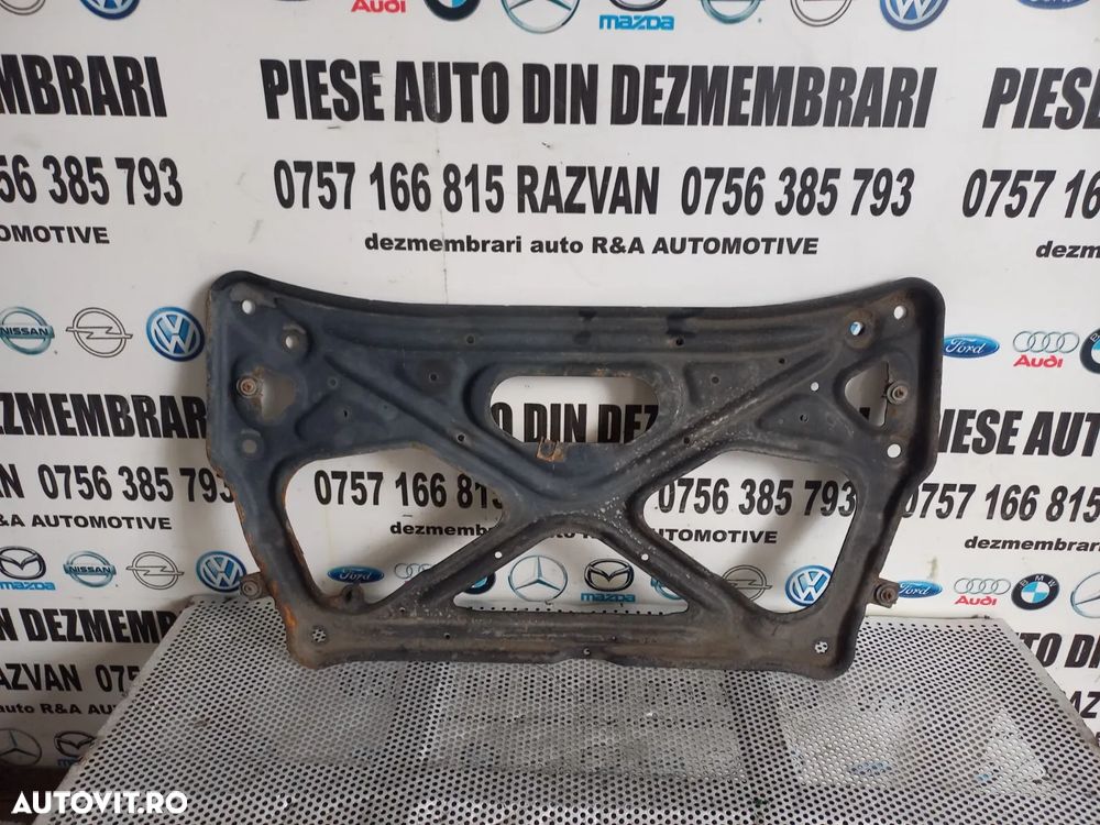Scut Jug Cadru Motor Audi A6 4G C7 A7 An 2012-2018 Dezmembrez Audi A6 C7 A5 A8 D4 3.0 Tdi Bi-Turbo - 4