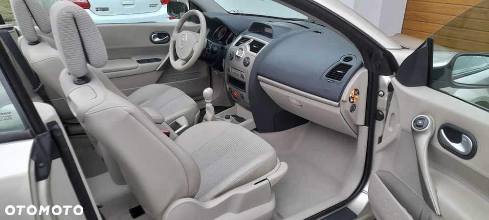 Renault Megane 2.0 Coupe-Cabriolet Confort Authenique - 11