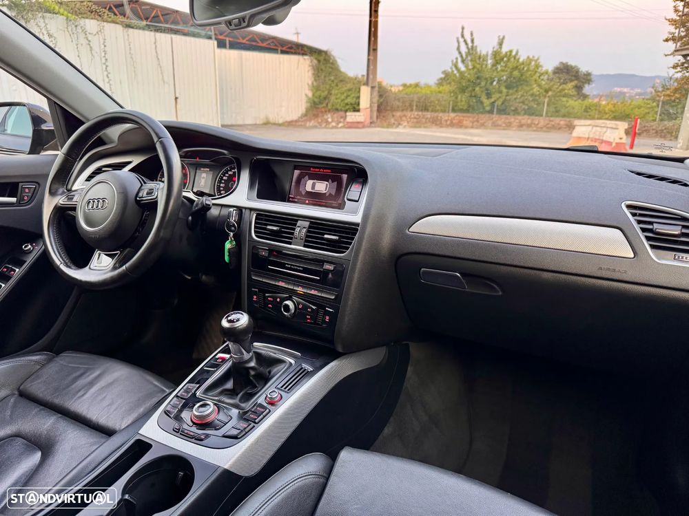 Audi A4 Avant 2.0 TDI S-line - 24