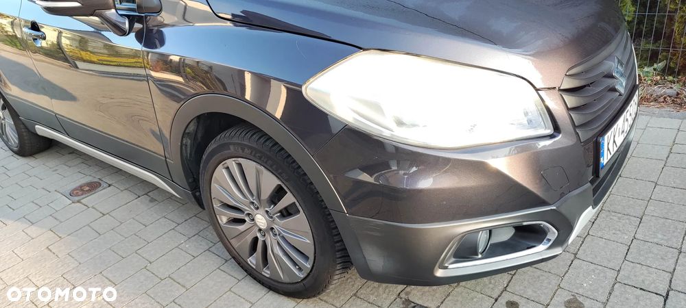Suzuki SX4 1.6 Comfort Plus - 2