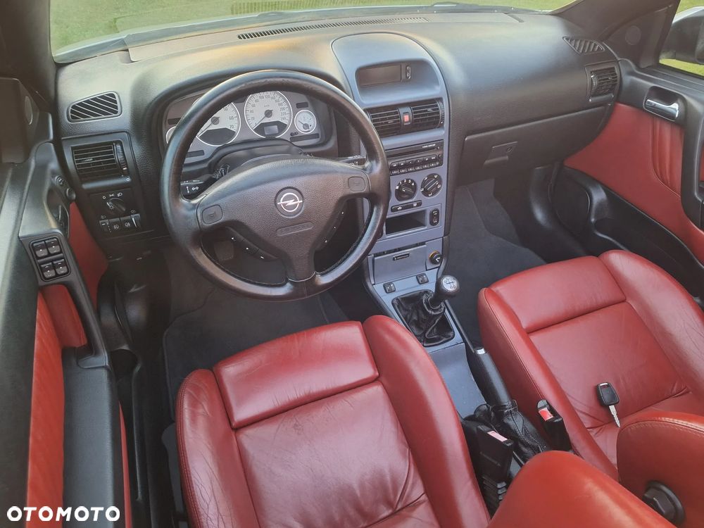 Opel Astra - 32