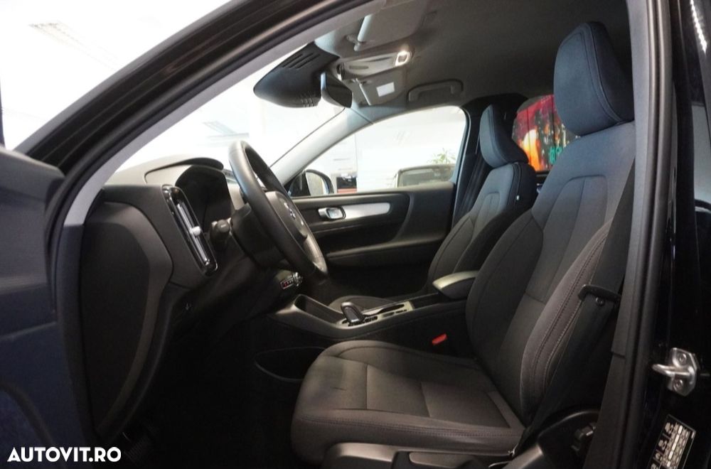 Volvo XC 40 T2 AT8 Momentum - 8