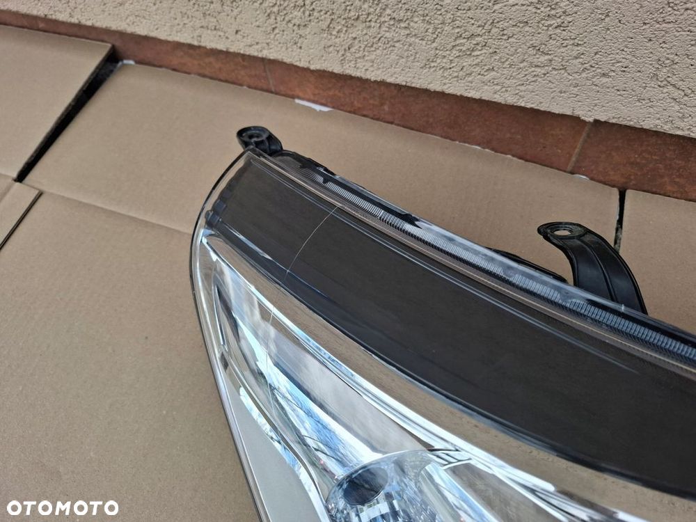 LAMPA PRZEDNIA TOYOTA VERSO LIFT SOCZEWKA ORYGINAŁ - 4