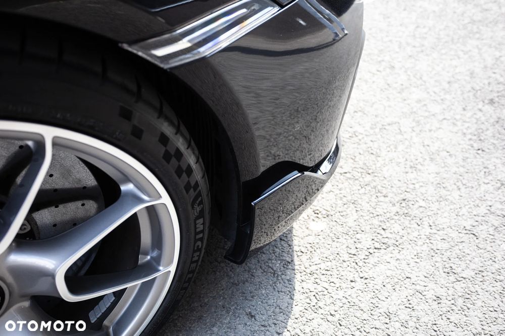 Porsche 911 Turbo S - 20