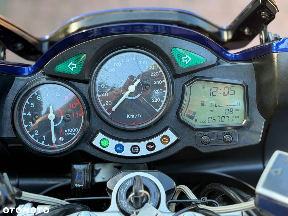 Yamaha FJR - 25