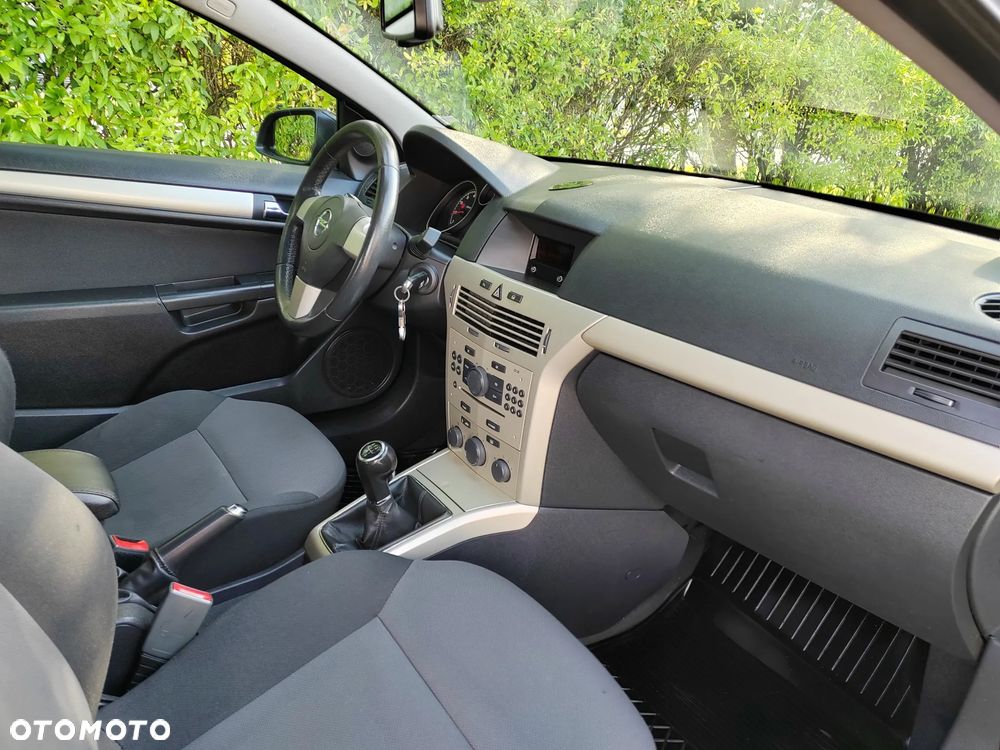 Opel Astra 1.4 GL - 13