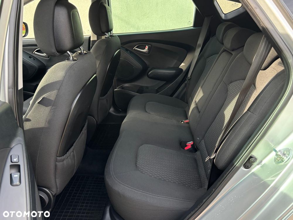 Hyundai ix35 1.7 CRDi 2WD UEFA EURO 2012 Edition - 8