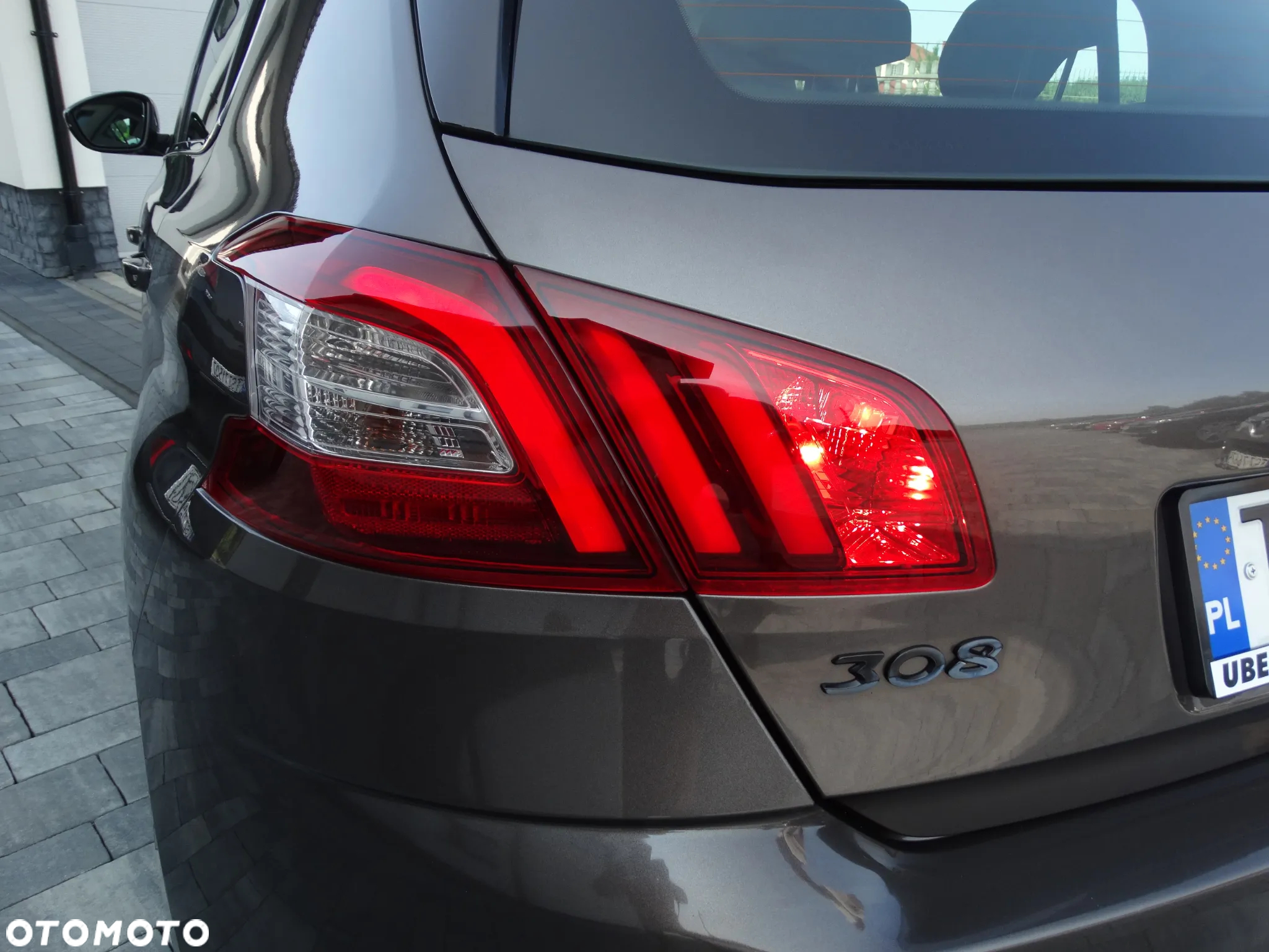 Peugeot 308 1.6 BlueHDi Allure S&S - 16