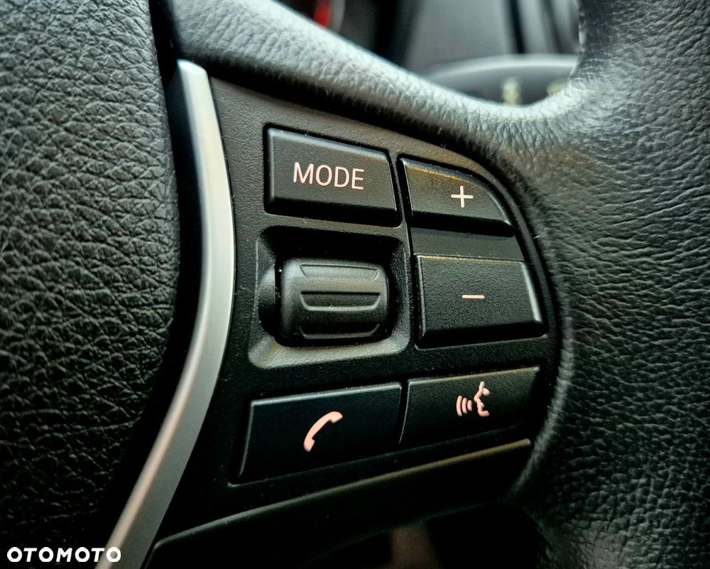 BMW Seria 1 118d - 26