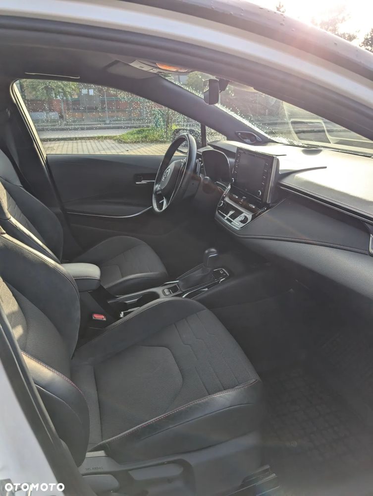 Toyota Corolla 2.0 Hybrid Executive - 15