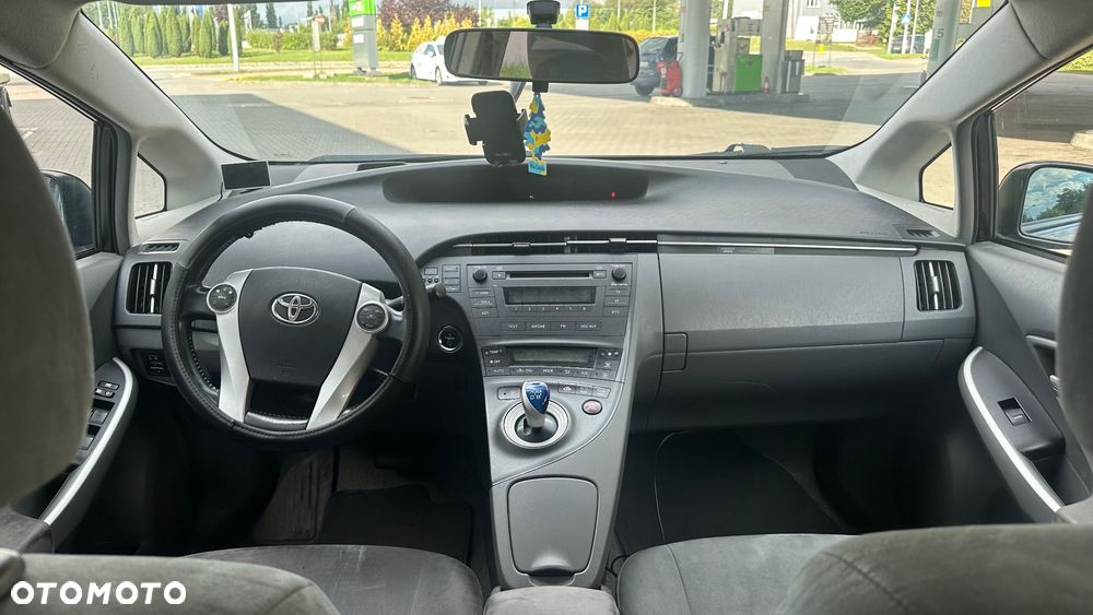 Toyota Prius 1.8 HSD Prestige - 15
