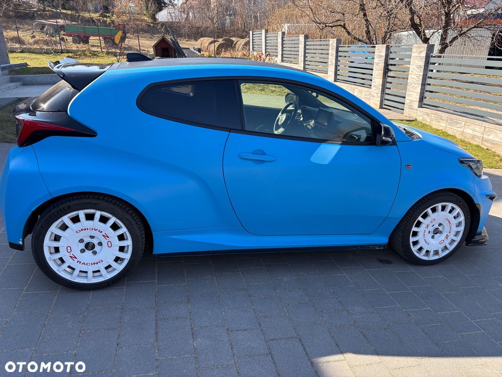 Toyota Yaris - 9