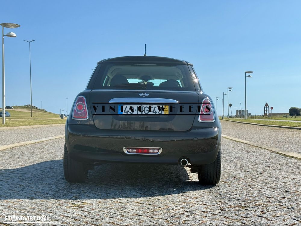 MINI 3 Portas One D - 15
