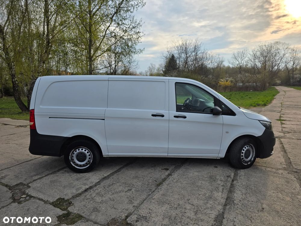 Mercedes-Benz Vito 447 klima Tempomat 145700 km long silnik 2,2 vivaro trafic custom - 8