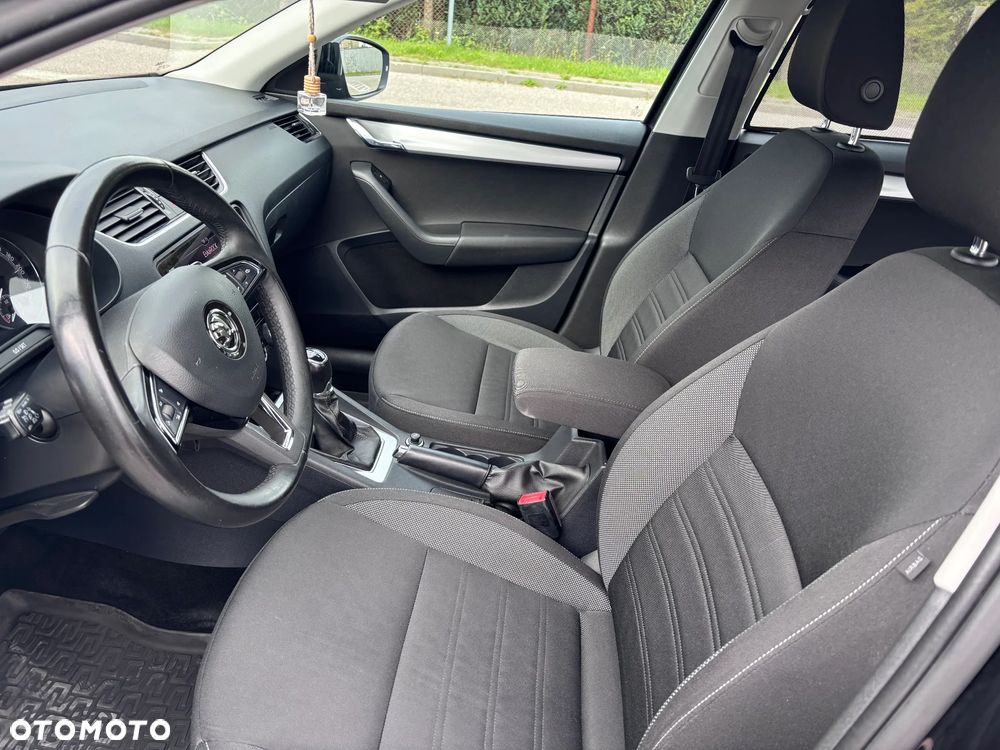 Skoda Octavia 1.6 TDI Ambition - 14