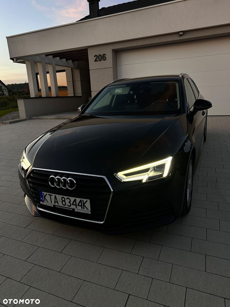 Audi A4 Avant - 1