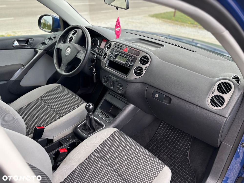 Volkswagen Tiguan - 11