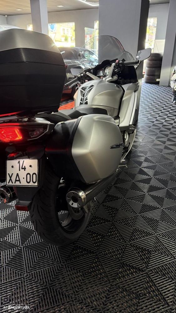 Yamaha FJR Ultimate Edition - 21
