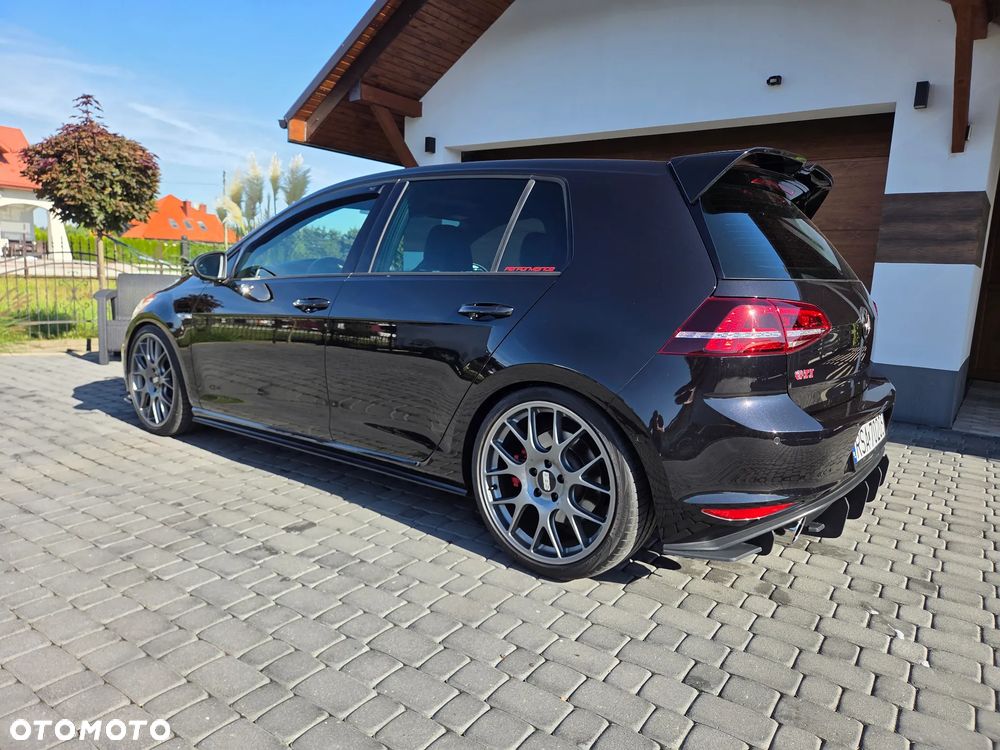 Volkswagen Golf 2016 photo 2
