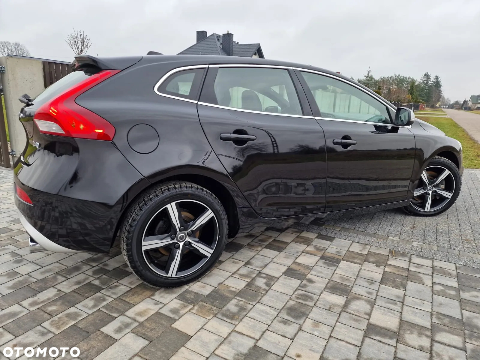 Volvo V40 D3 R Design - 3