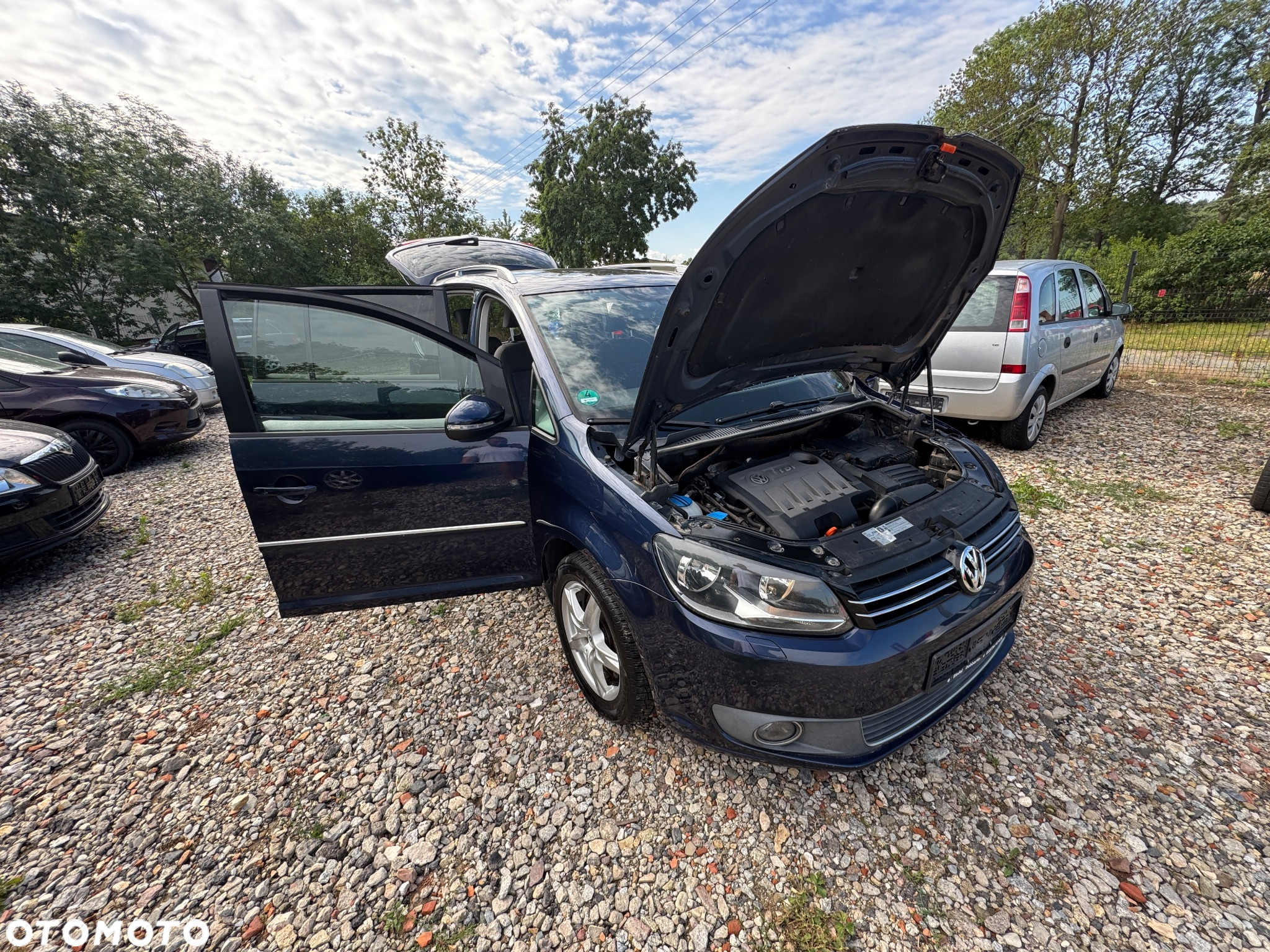 Volkswagen Touran 2.0 TDI DPF Highline - 4