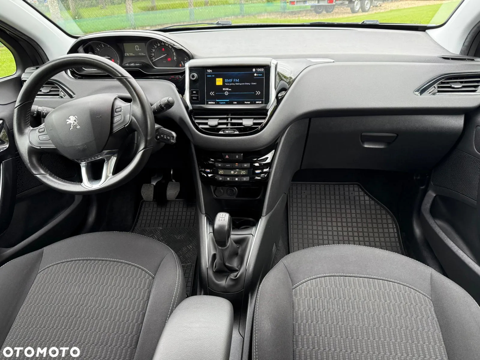 Peugeot 208 1.2 PureTech Style - 10