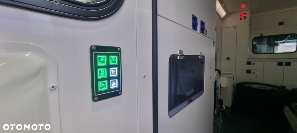 Mercedes-Benz Sprinter - 8