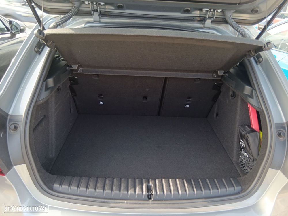 BMW 116 d Pack Desportivo M Auto - 25